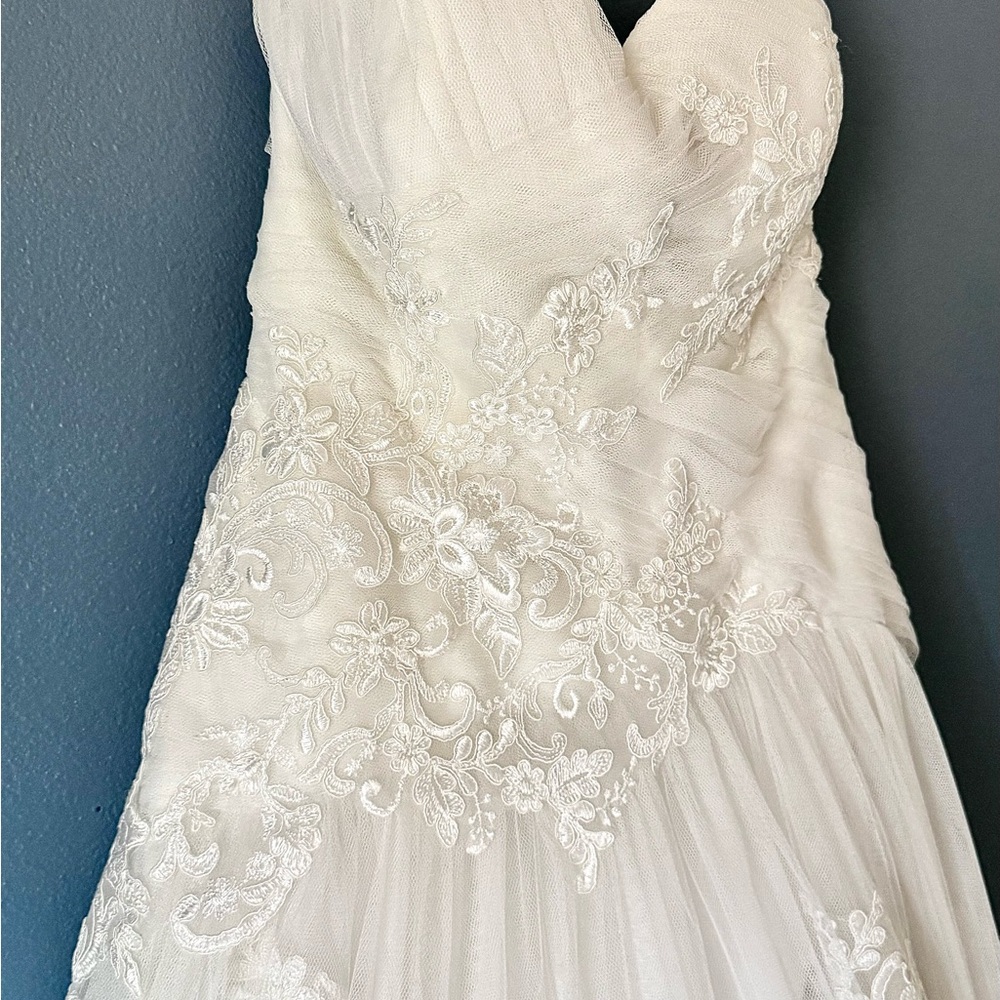 Casablanca 2108 Wedding Dress - Bustled & Ready!